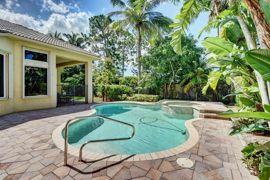 Photo of 6743 Royal Orchid Circle