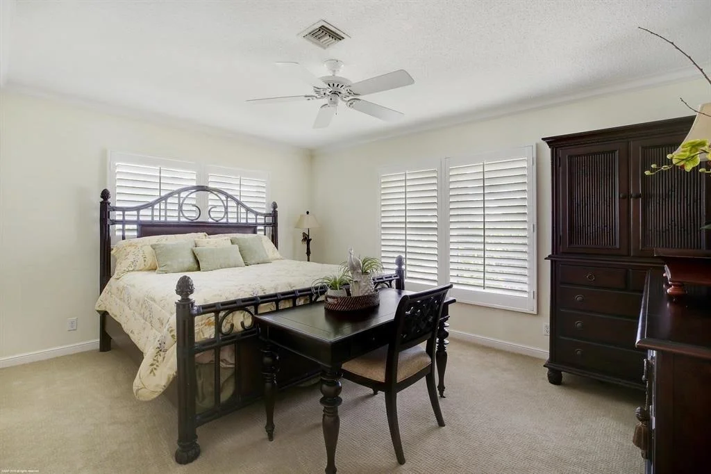 Photo of 921 Hickory Terrace