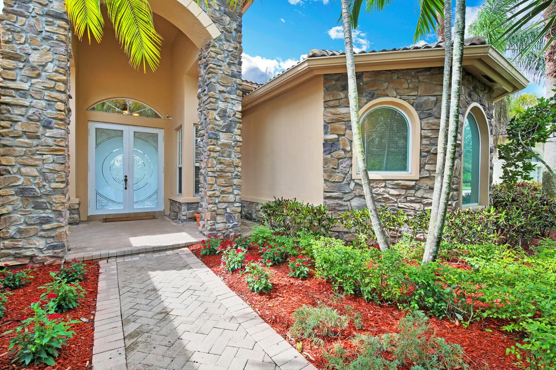 Photo of 9244 Pineville Drive
