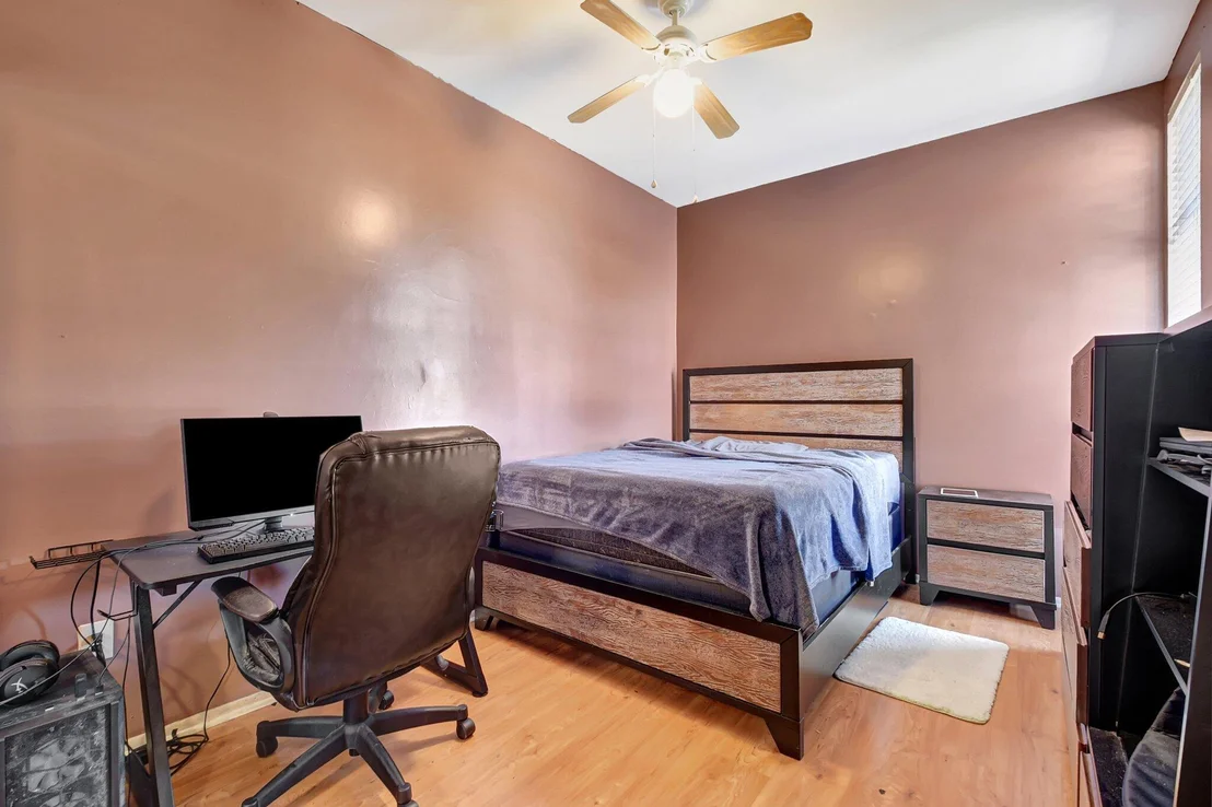 Photo of 8687 Spring Valley Drive