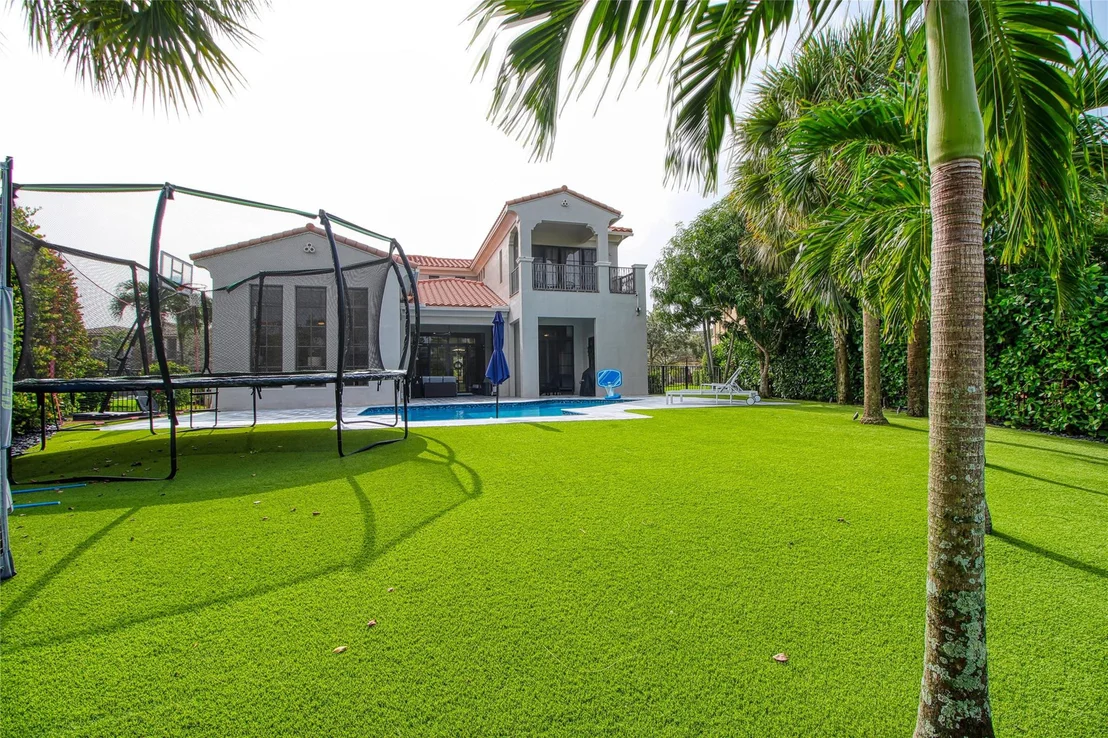 Photo of 9551 Eden Manor
