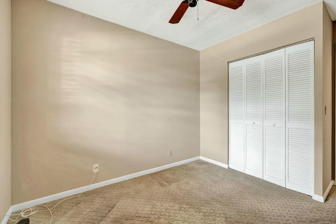 Photo of 126 Greentree Circle