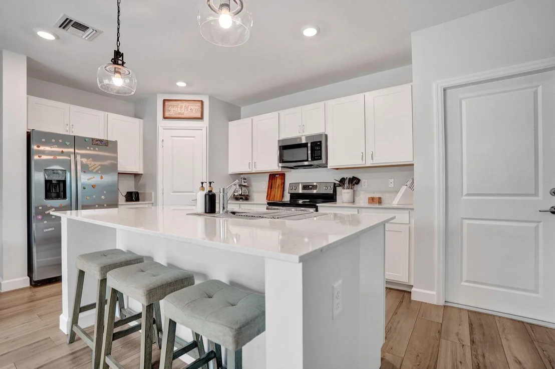 Photo of 4549 Dow Lane