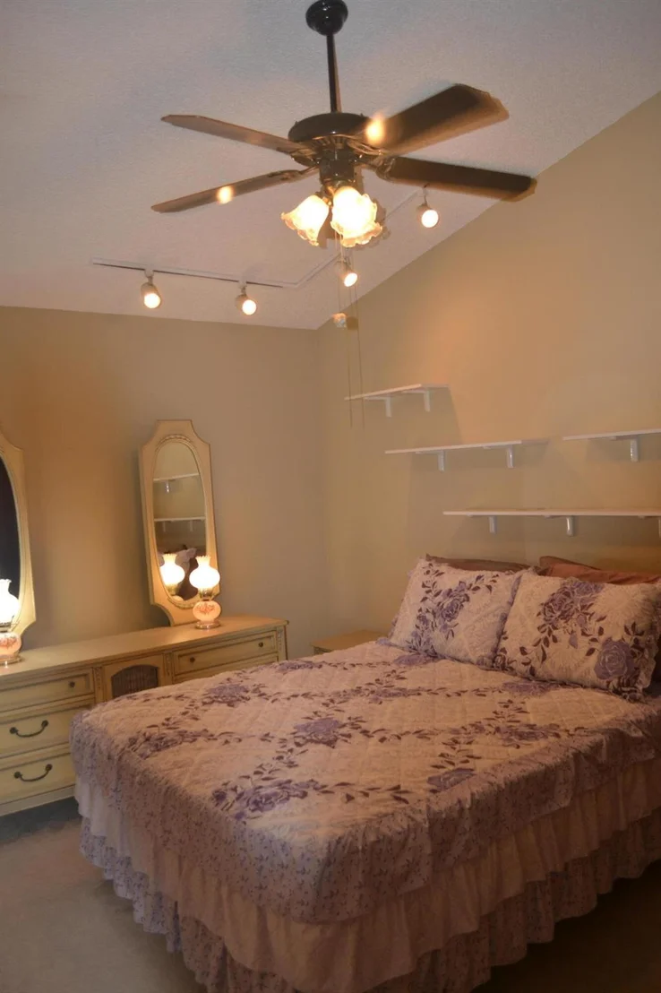 Photo of 4699 Lakeside Circle