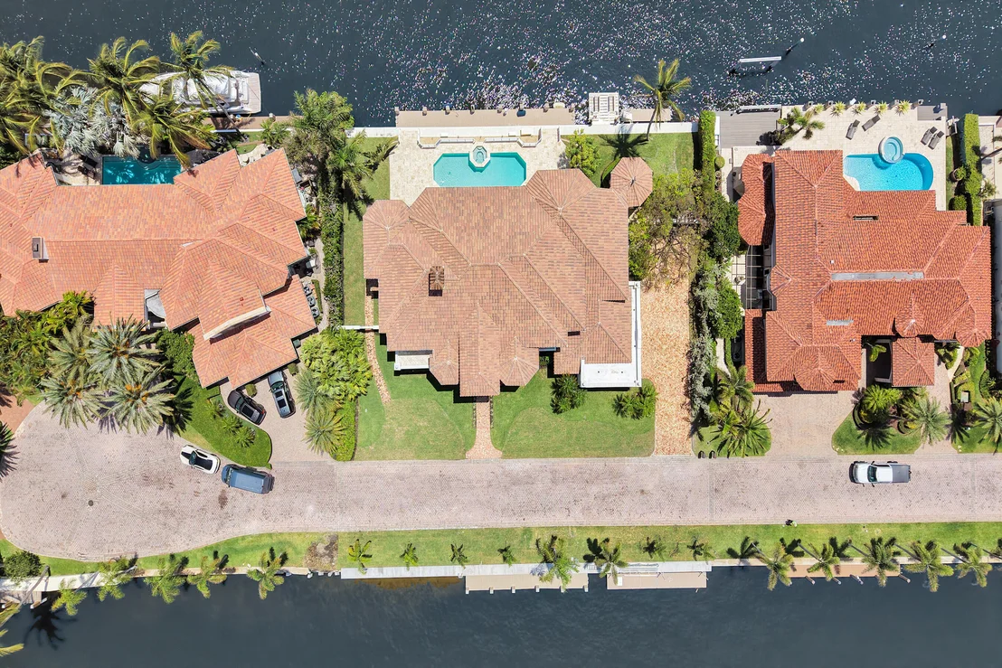 Photo of 890 Lilac Drive