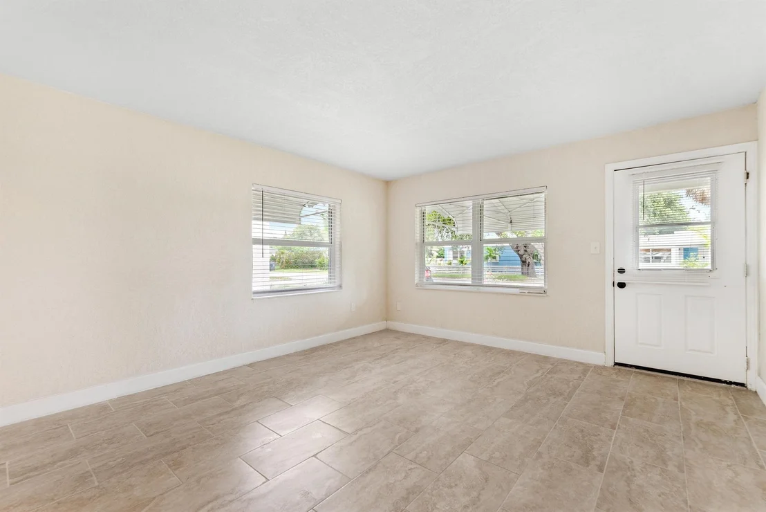 Photo of 123 Silver Beach Road