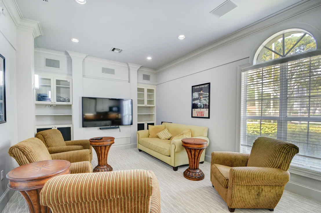 Photo of Unit 607 at 2022 Alta Meadows Lane
