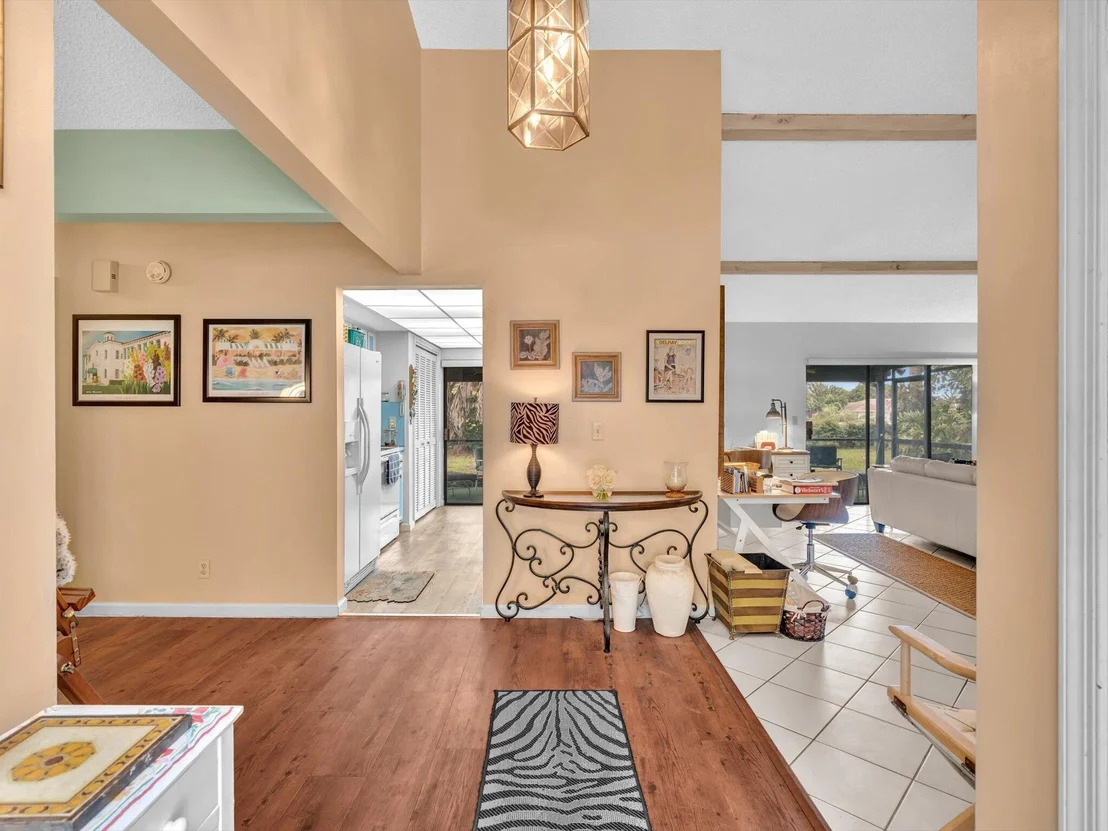 Photo of 3537 Lakeview Drive