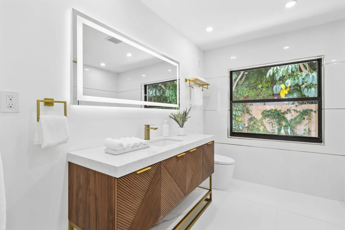 Photo of 6794 Giralda Circle
