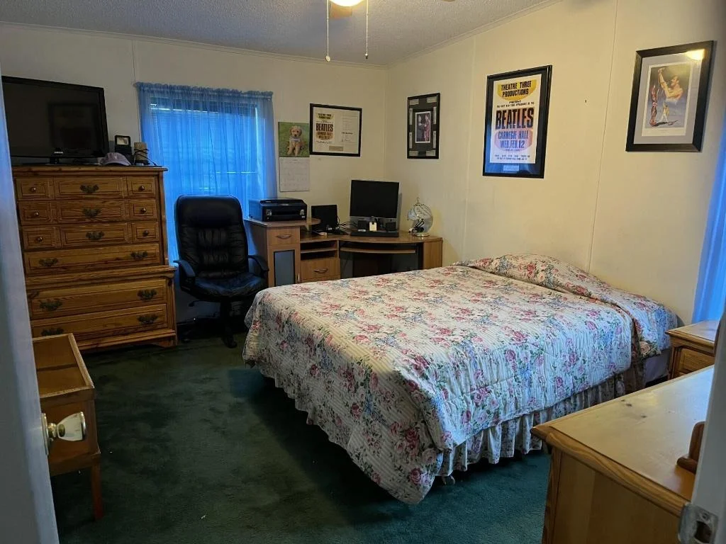 Photo of 6325 SE Colonial Drive