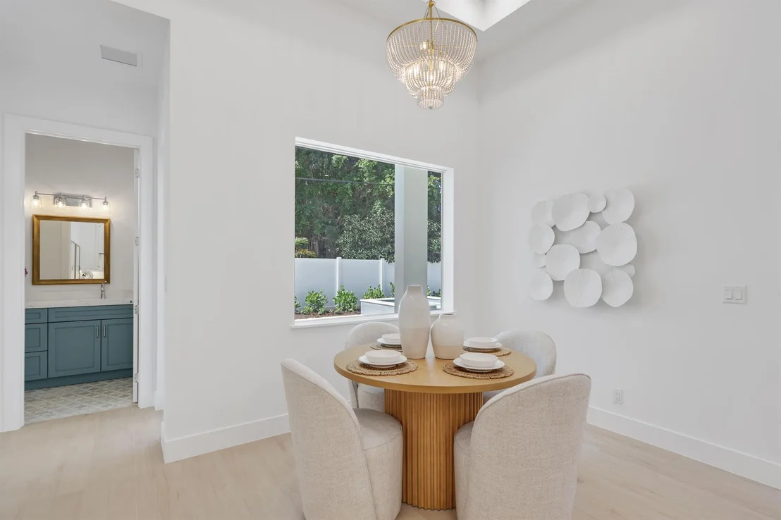 Photo of 737 Nighthawk Way
