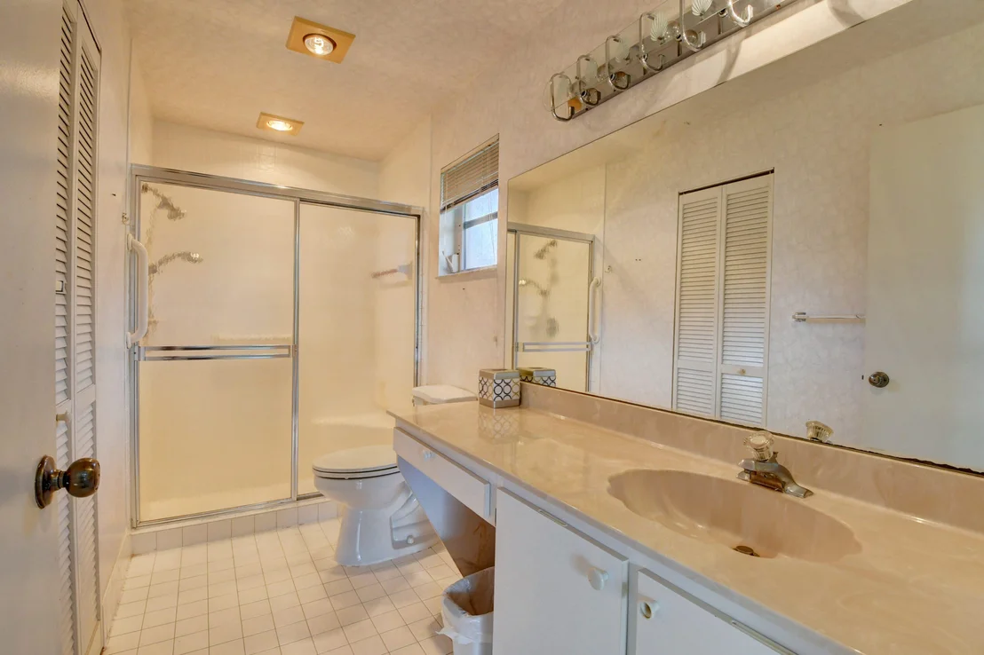 Photo of Unit A at 6384 Mill Pointe Circle