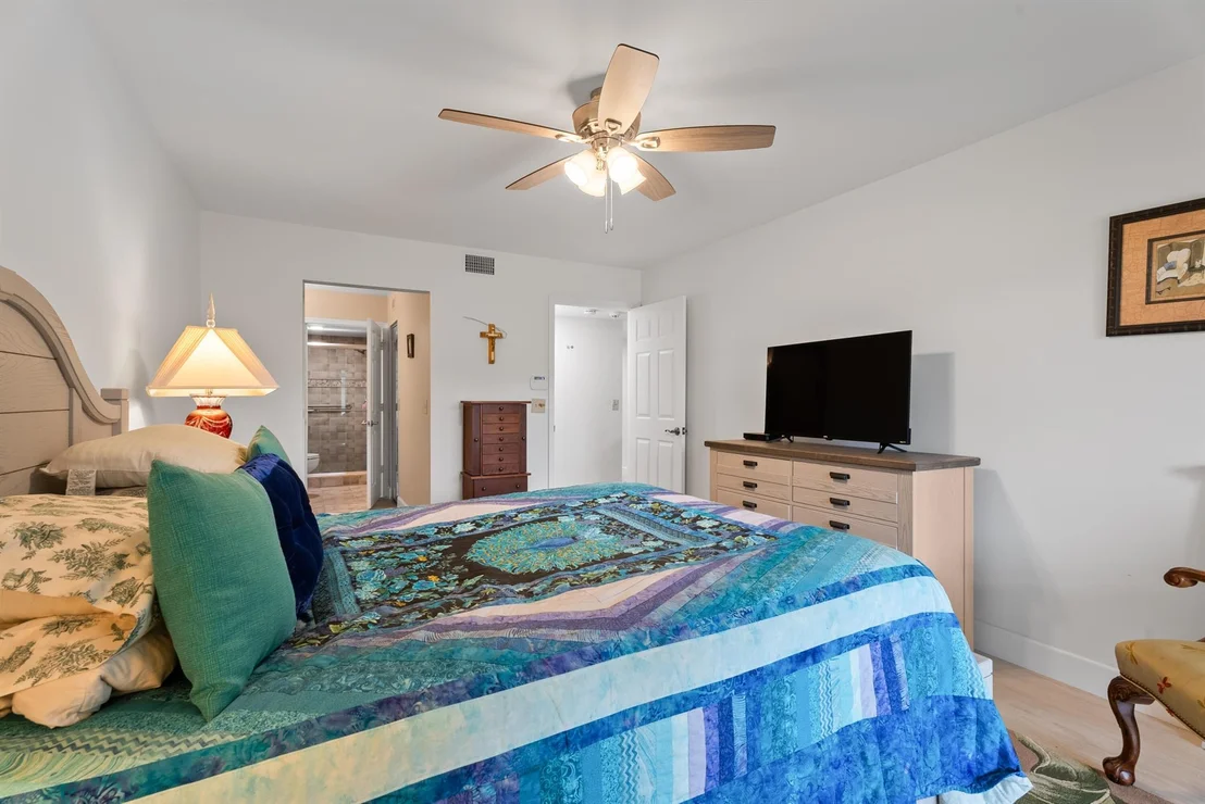 Photo of Unit D at 1101 Keystone Drive