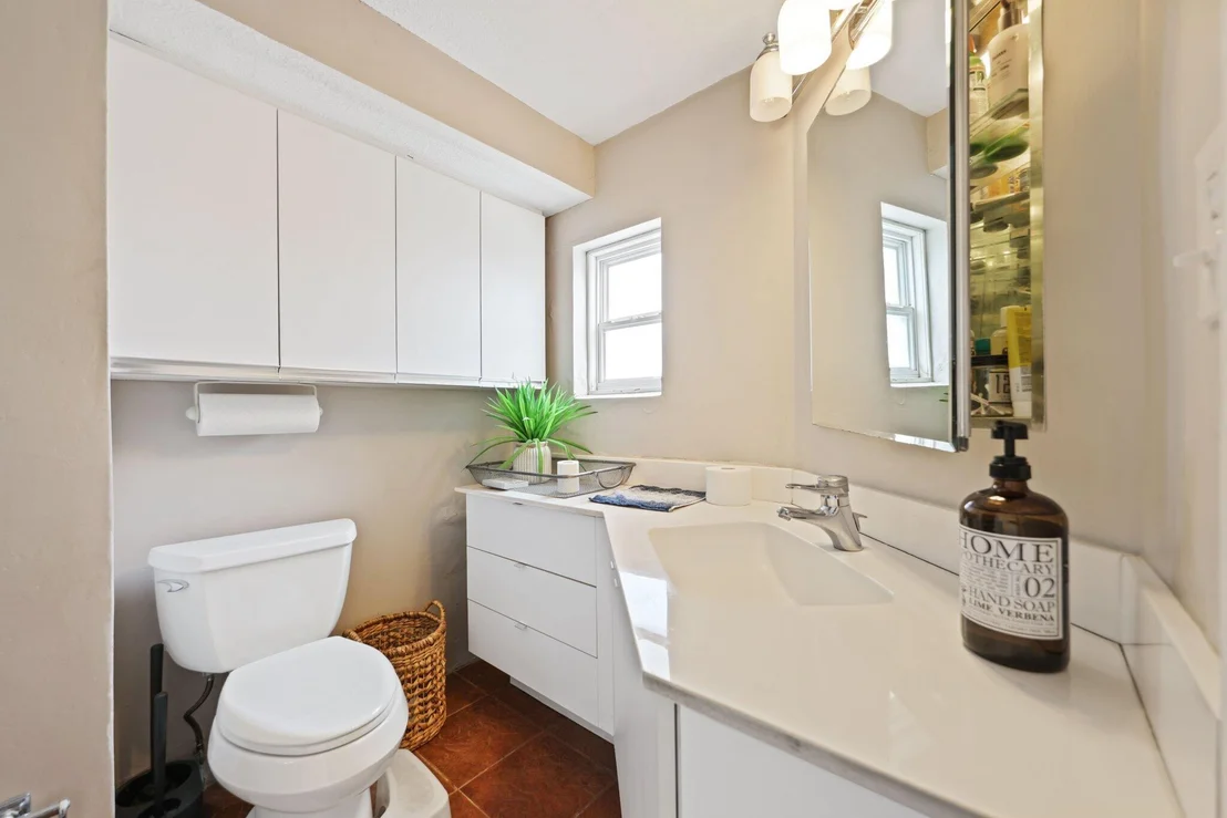 Photo of 442 SE 17th Terrace