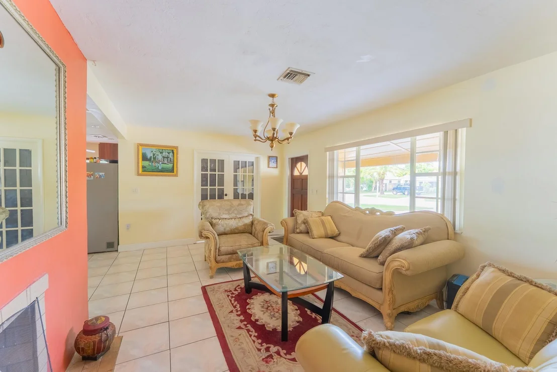 Photo of 2900 Bahama Drive