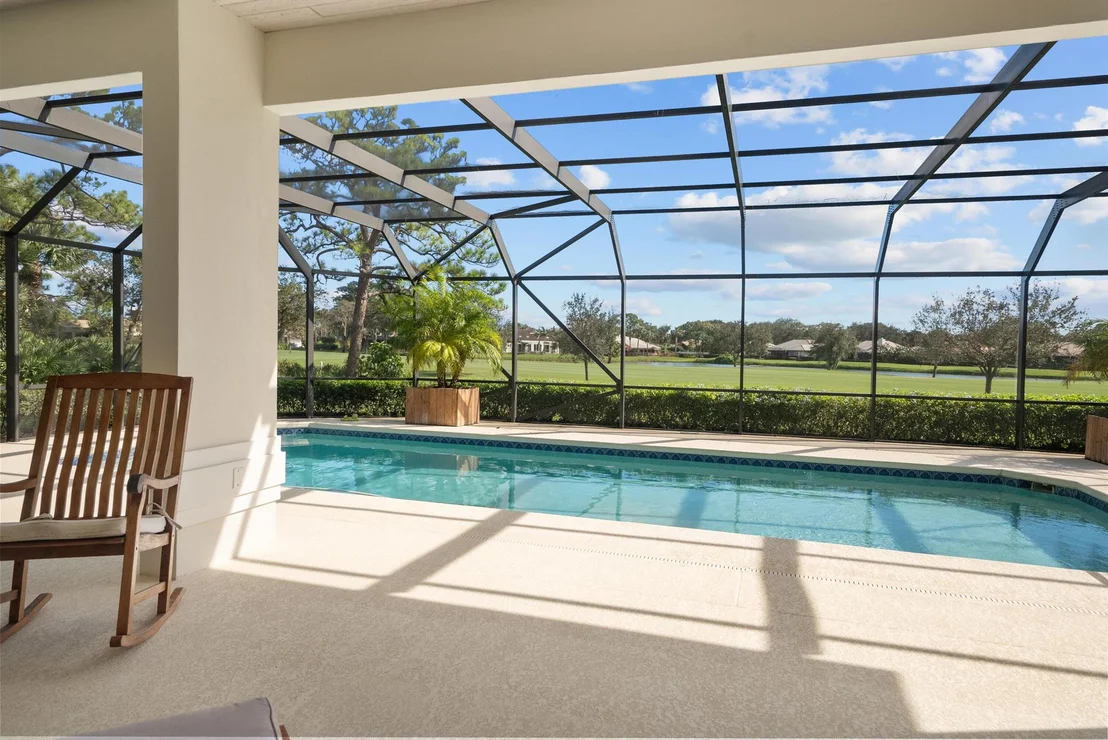 Photo of 6645 SE Barrington Drive