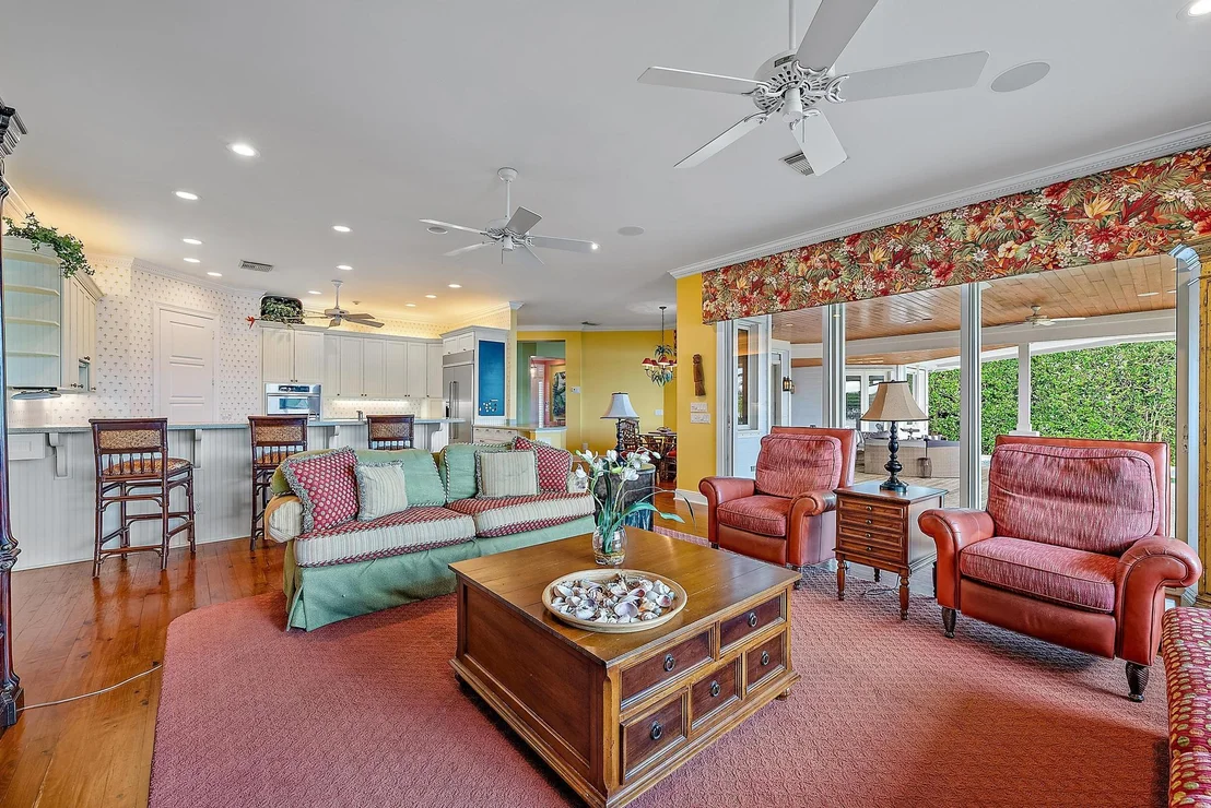 Photo of 4205 SE Centerboard Lane