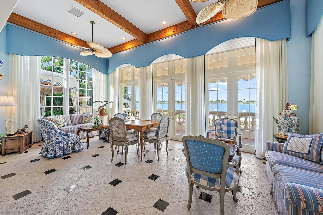 Photo of 751 Island Drive