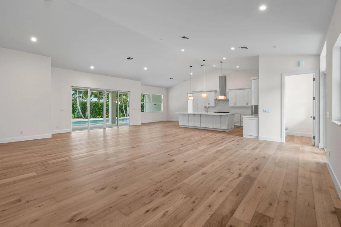 Photo of 3367 Cove Road