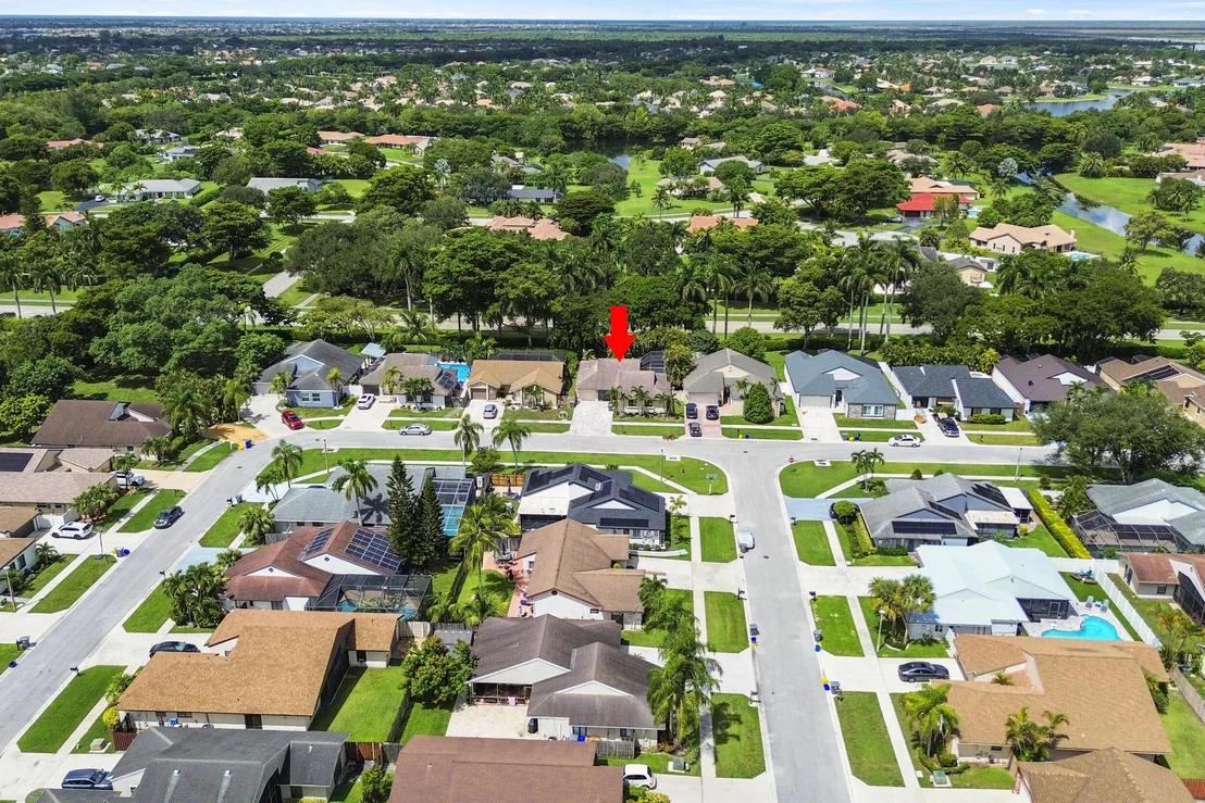 Photo of 21665 Sutters Lane