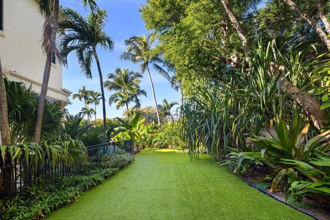 Photo of 422 Addison Park Lane