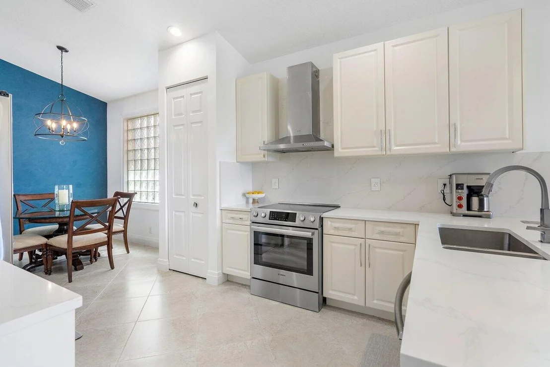 Photo of 8140 Viale Matera