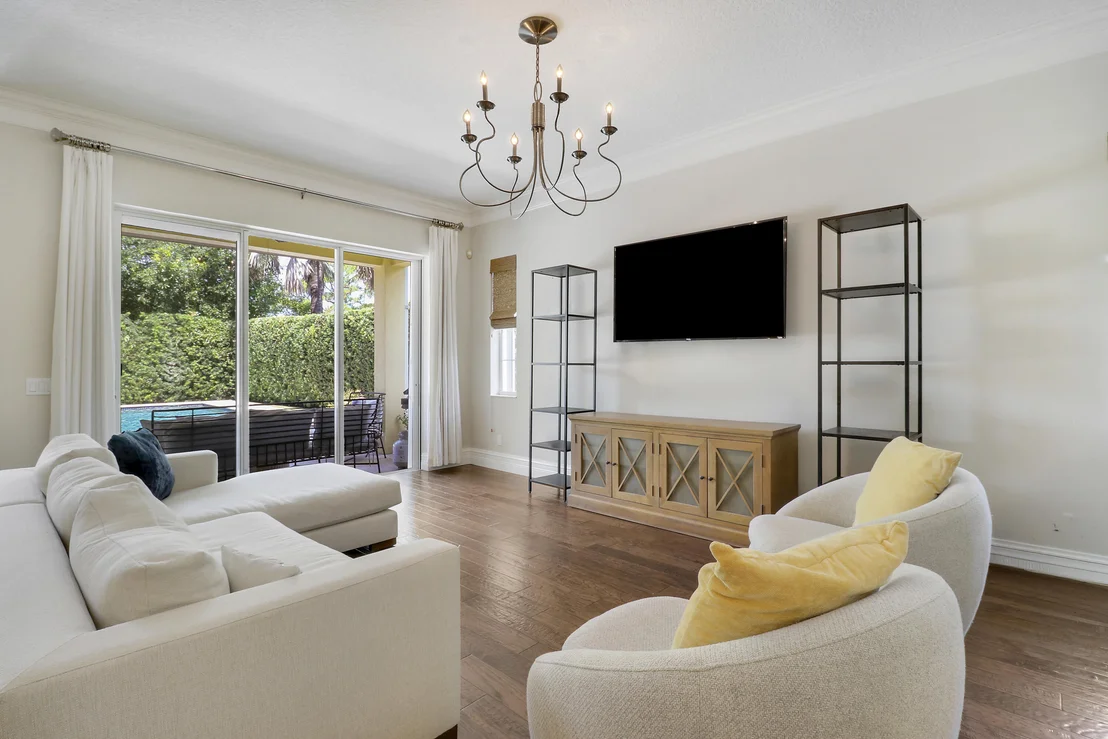Photo of 314 CARAVELLE Drive