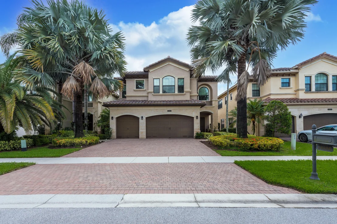 Photo of 16806 Bridge Crossing Circle