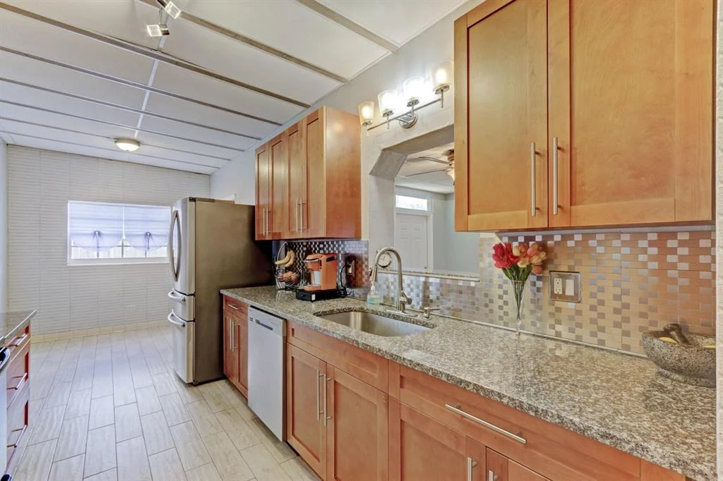 Photo of 822 Burch Drive