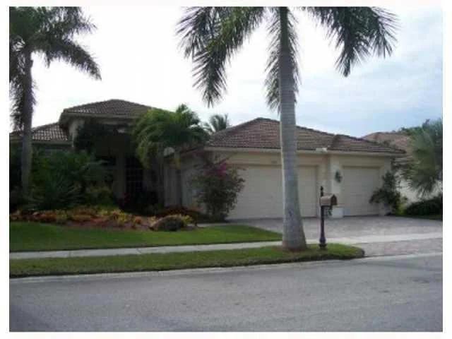 Photo of 925 Tradewinds Bend