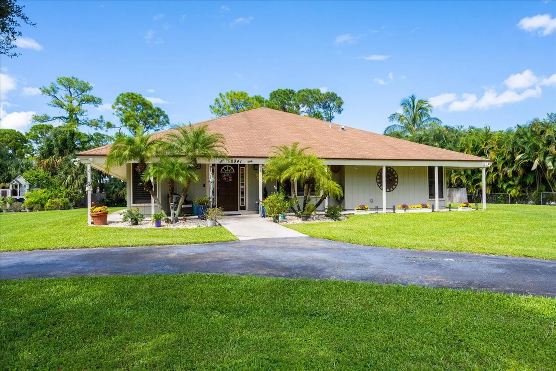 Photo of 8941 Yearling Drive