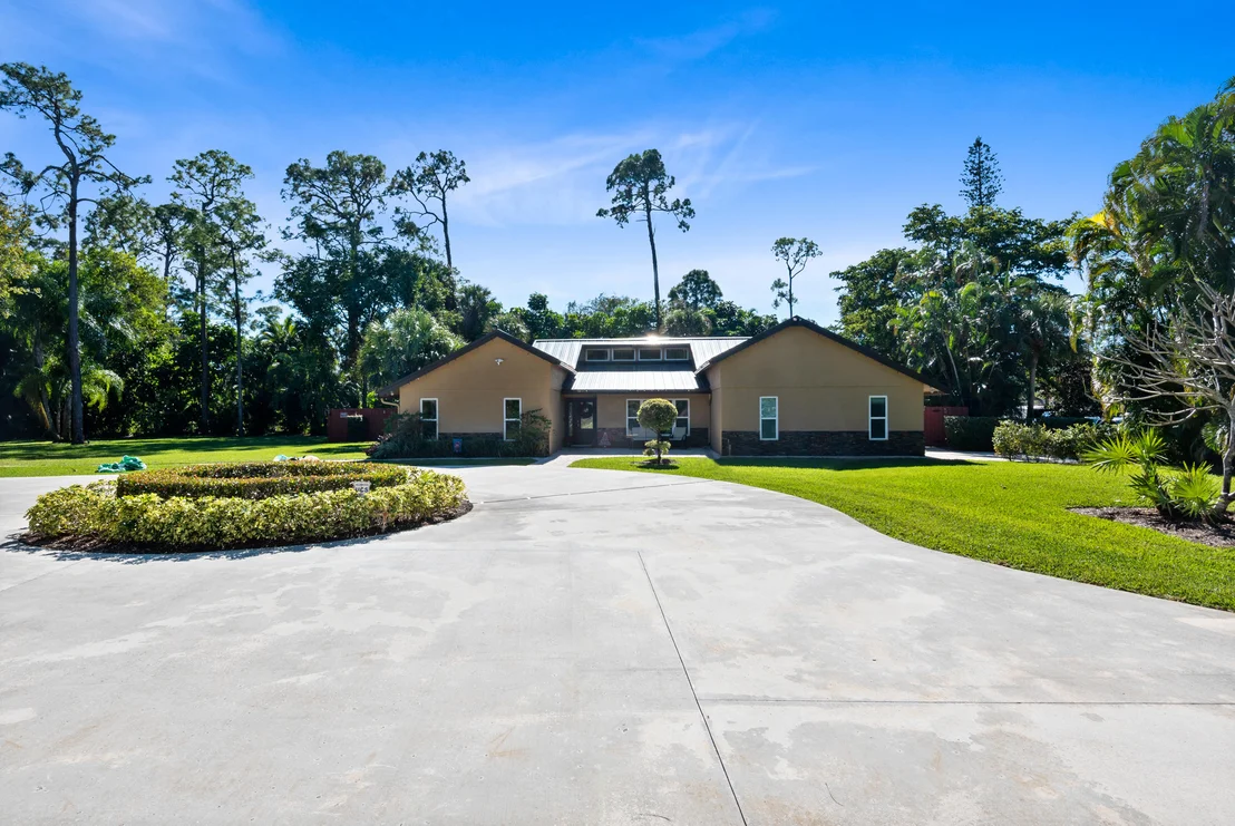 Photo of 12688 Pineacre Lane
