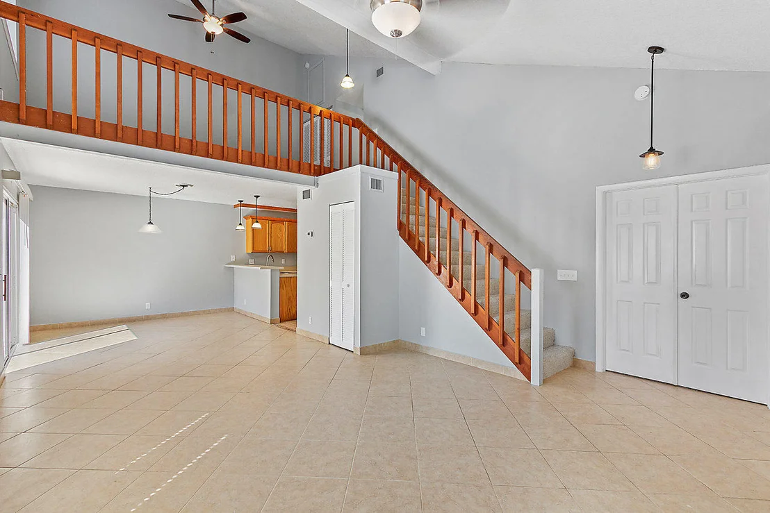 Photo of 302 Maplecrest Circle