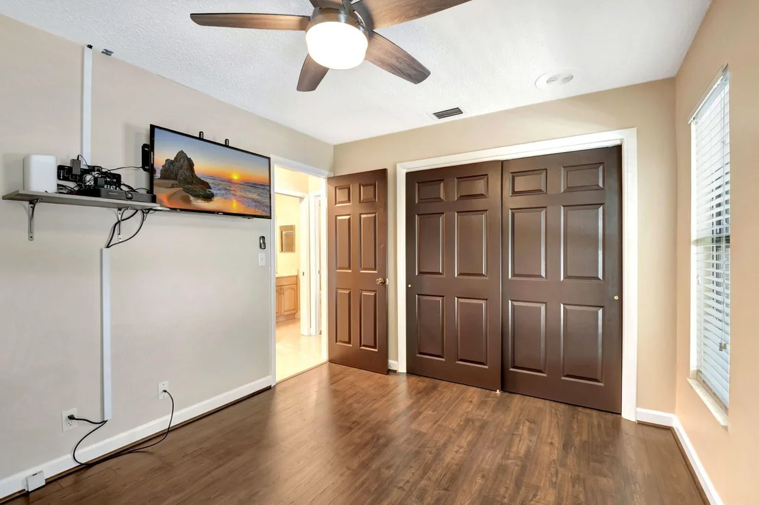 Photo of 737 NW 3rd Avenue