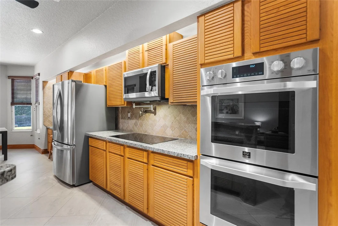 Photo of 6001 NW 68th Manor
