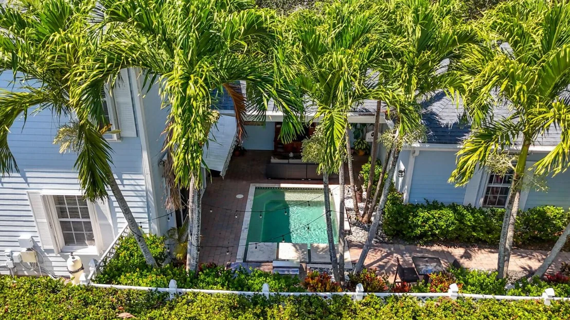 Photo of 211 Barbados Drive