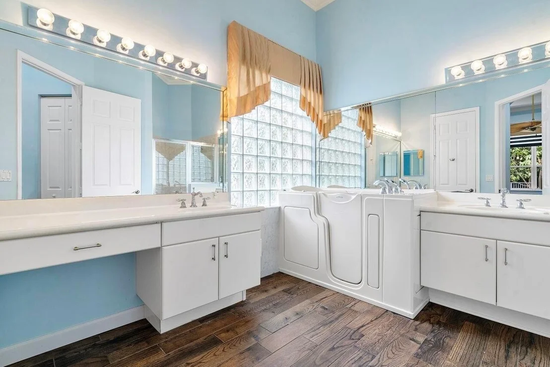 Photo of 8351 Mastic Cay