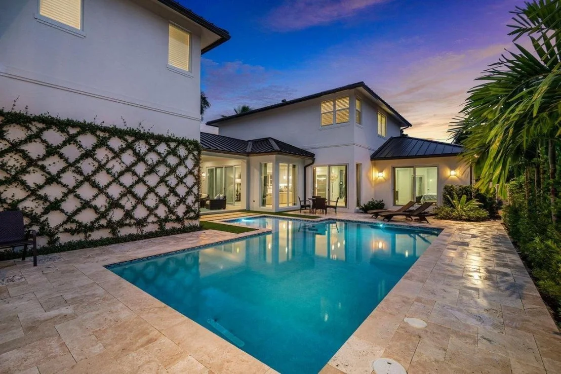 Photo of 217 Gulfstream Boulevard