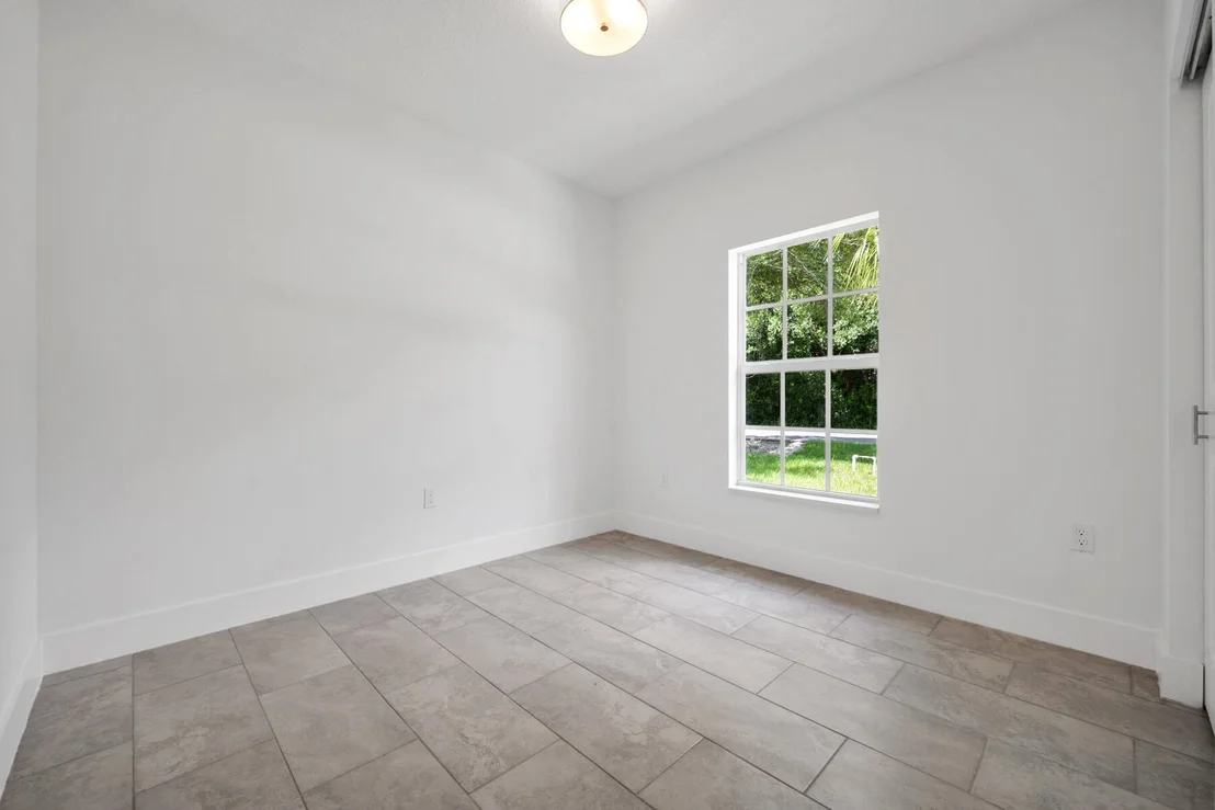 Photo of 3534 NW 32nd Avenue
