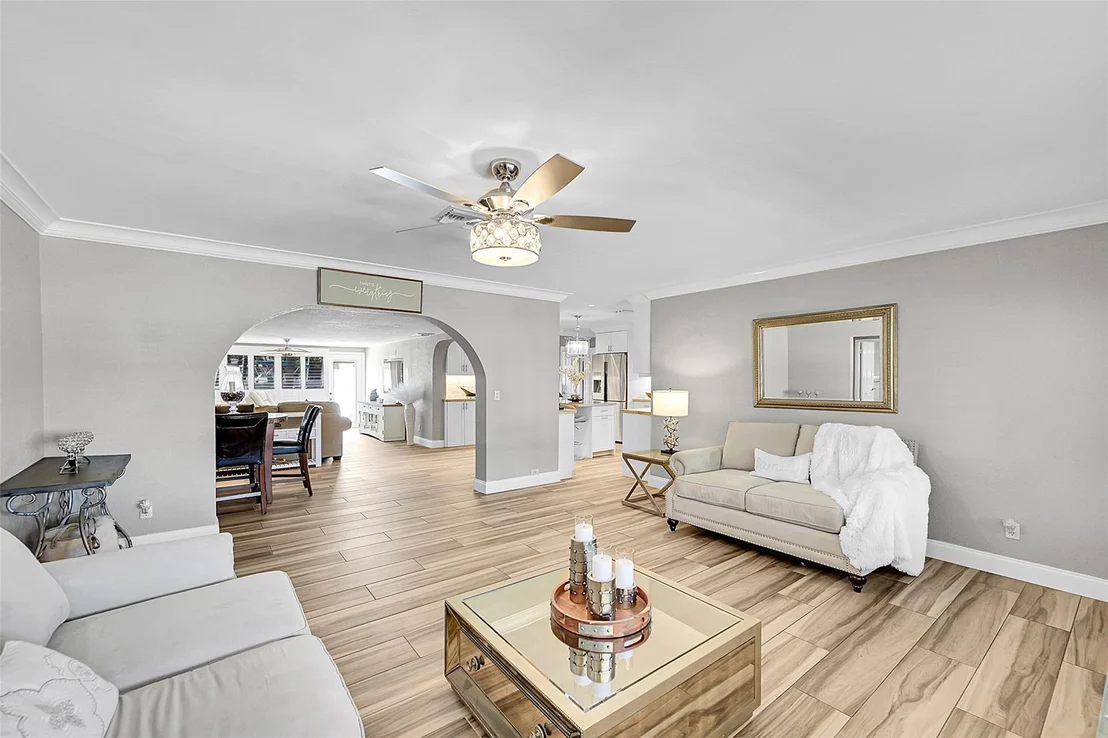 Photo of 240 SE 3rd Street