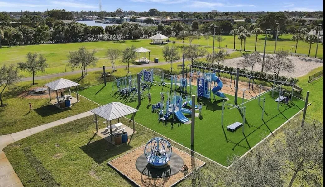 Photo of 424 Ebbtide Drive
