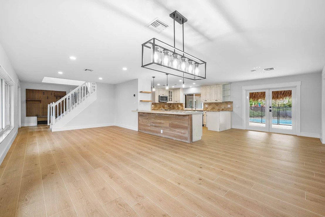 Photo of 10893 Gleneagles Road