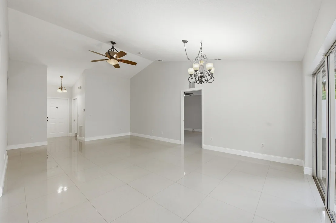 Photo of 3772 SE Upper Street