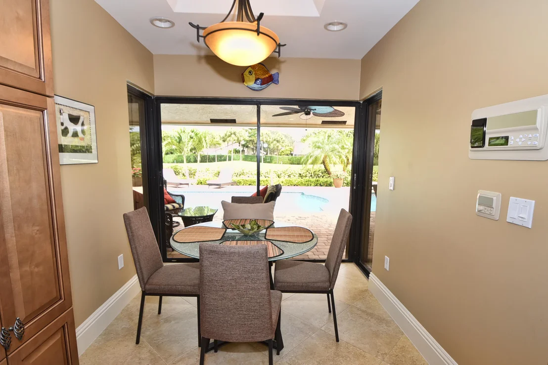 Photo of 3943 Live Oak Boulevard