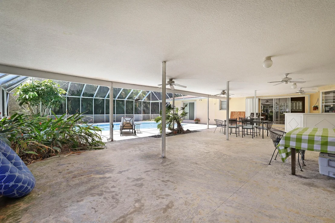 Photo of 100 Gulfstream Road