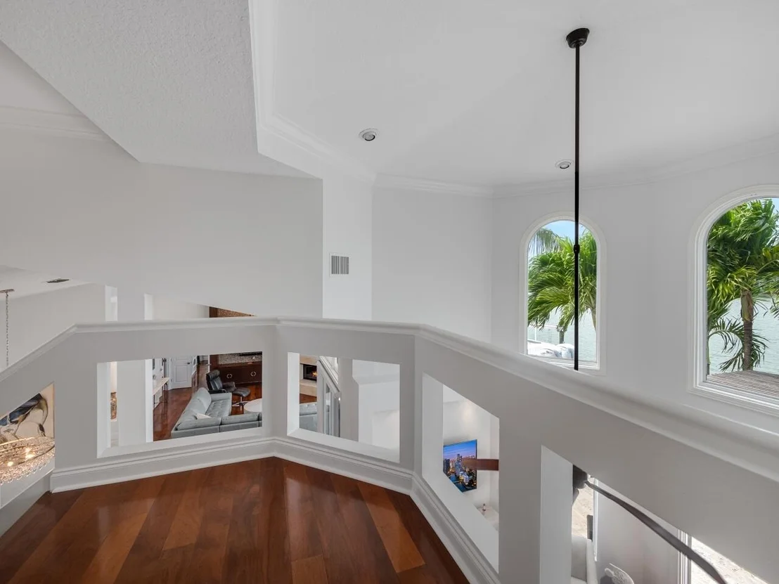 Photo of 118 Lands End Way