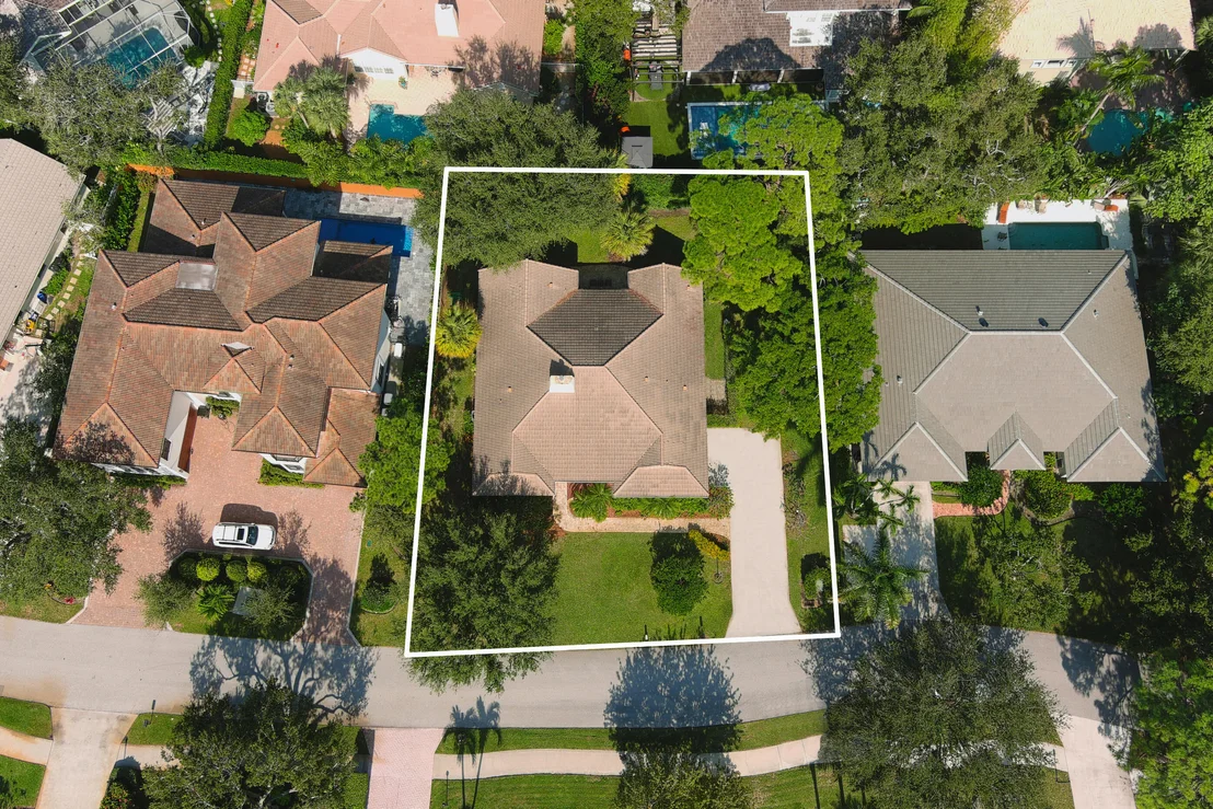 Photo of 2674 Devon Court