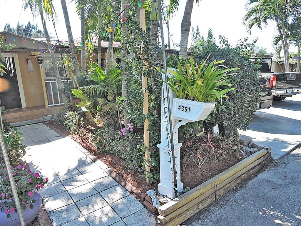Photo of 4361 Davis Road