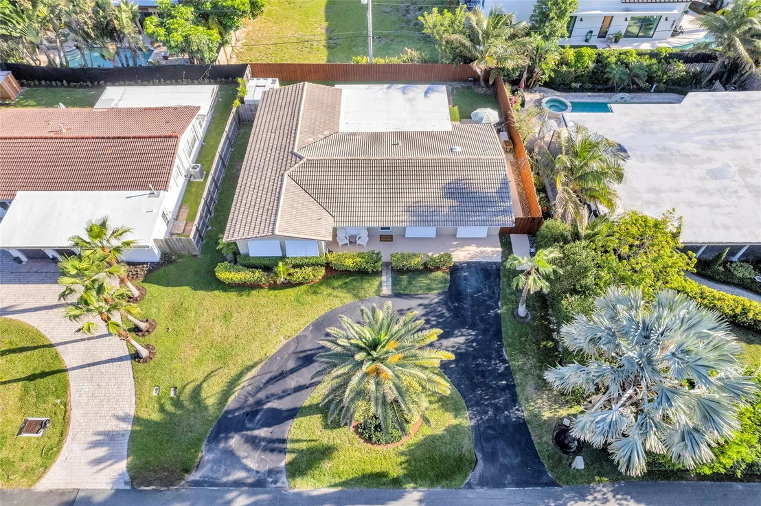Photo of 3404 Barton Road