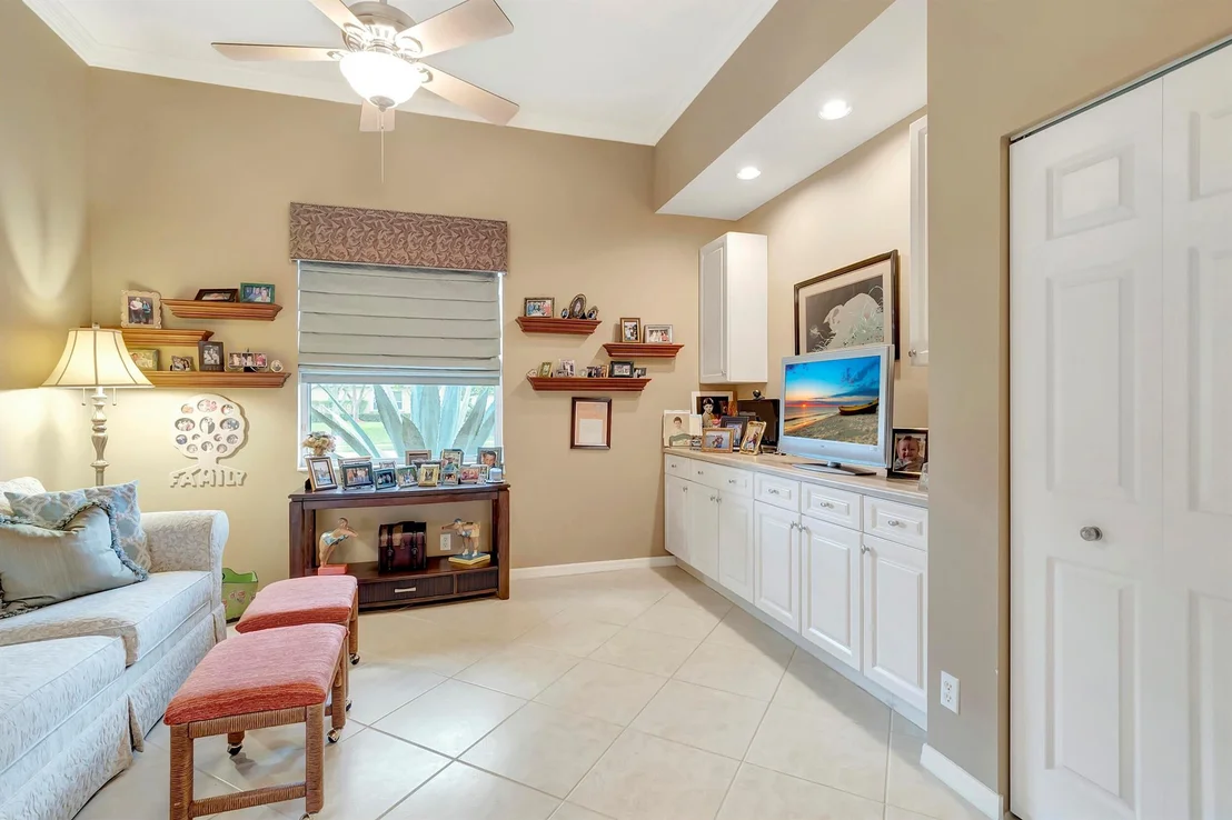 Photo of 6992 Pisano Drive